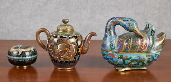 VINTAGE ASIAN ENAMELED OBJECTS, 3 PCS.