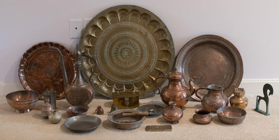 VINTAGE INDIAN TOURIST COPPER AND BRASS, 25PCS.