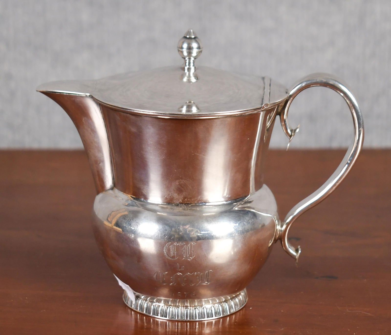 19TH C. WILLIAM THOMPSON SILVER CREAM PITCHER. (1 of 9)