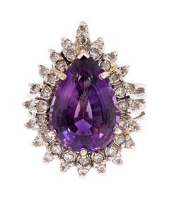 VINTAGE 14K GOLD AMETHYST & DIAMOND RING.