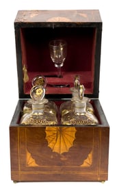 ANTIQUE GEORGIAN LIQUOR BOX.