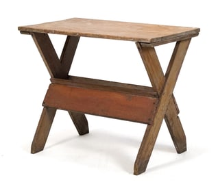 19TH C. SMALL PRIMITIVE SAW BUCK TABLE.