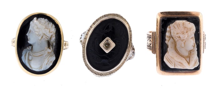 THREE 14K GOLD VICTORIAN RINGS.