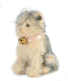 ANTIQUE STEIFF FLUFFY CAT, BLUE TIP.