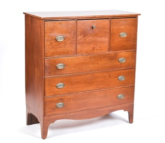 UNUSUAL 19TH C. FEDERAL CHERRY SIX DRAWER CHEST.