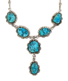 VINTAGE SILVER NATIVE AMERICAN TURQUOISE NECKLACE.