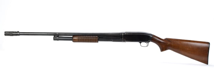 WINCHESTER MODEL 12, 16 GAUGE PUMP ACTION SHOTGUN.