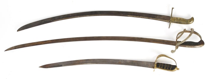THREE ANTIQUE SABERS/SWORDS.