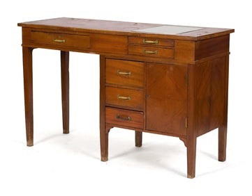 EARLY 20TH C. MAHOGANY WATCH WAKERS DESK.