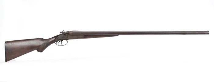 ANTIQUE AMERICAN GUN CO DOUBLE BARREL SHOTGUN.