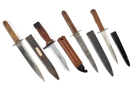 FOUR VINTAGE BAYONETS AND KNIVES.