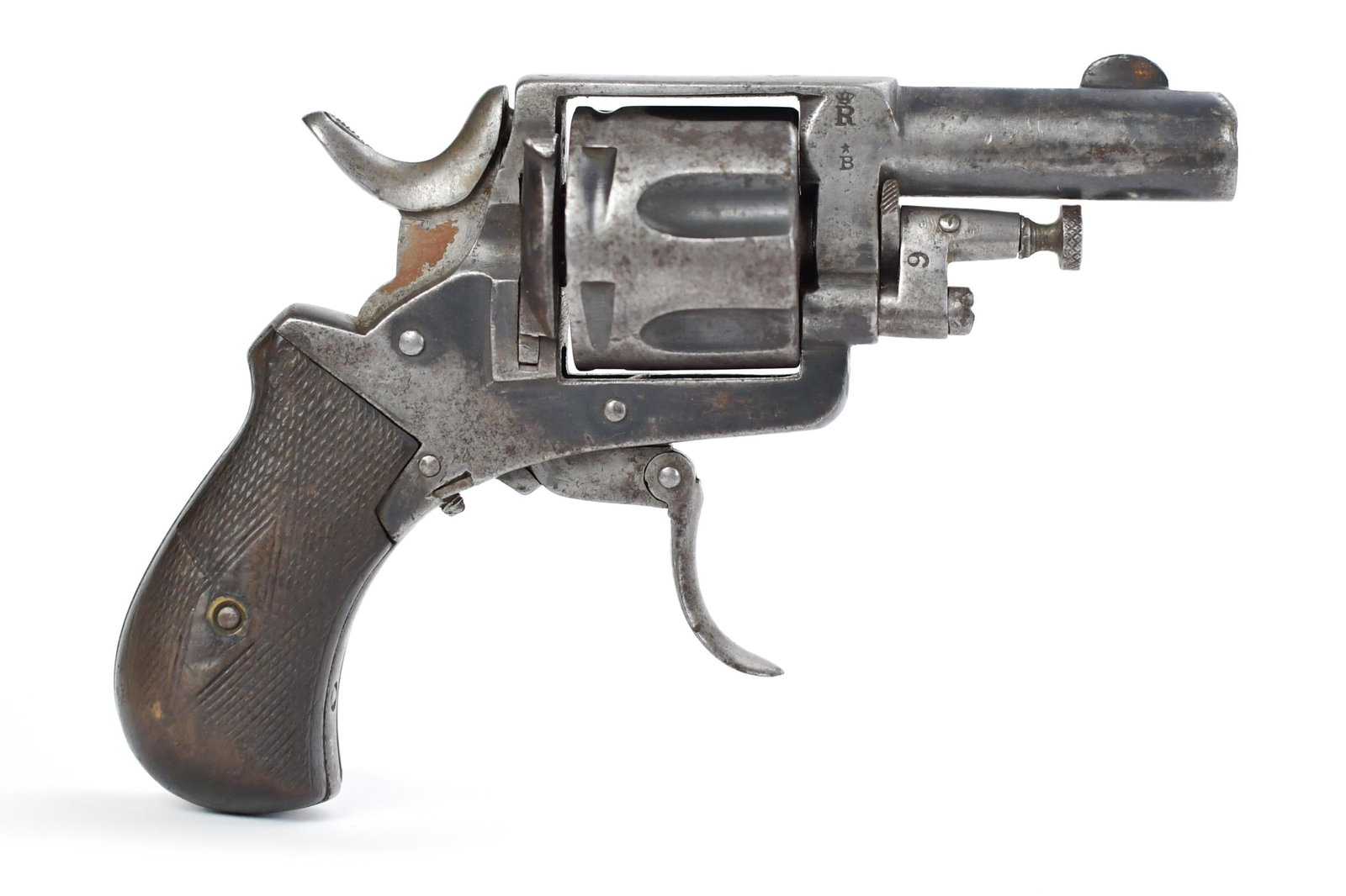 ANTIQUE BRITISH BULLDOG .320 CALIBER REVOLVER.: An Antique British Bulldog .320 caliber double action revolver with folding trigger. Barrel 2”L, Overall 5.5”L. NSN.