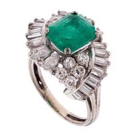 VINTAGE 14K GOLD EMERALD & DIAMOND COCKTAIL RING.