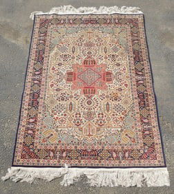 VINTAGE SILK SCATTER RUG.