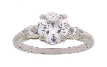 CARTIER 1.25 CT. DIAMOND PLATINUM RING.