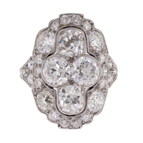EDWARDIAN 6.0 CT. TW. DIAMOND CLUSTER PLATINUM RING.