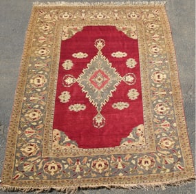 FINE ANTIQUE SILK TURKISH RUG.