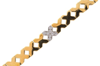 SIGNED VINTAGE TIFFANY & CO. 18K GOLD ”X” NECKLACE.