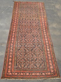 ANTIQUE ORIENTAL BIDJAR RUNNER RUG.