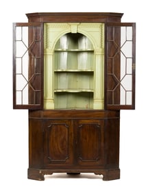 18TH C. CHIPPENDALE ARCHITECTURAL CORNER CUPBOARD.