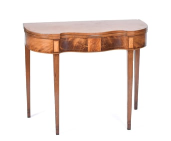 GOOD FEDERAL INLAID SERPENTINE FRONT CARD TABLE.