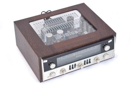 MCINTOSH MX110 TUNER PREAMPLIFIER.