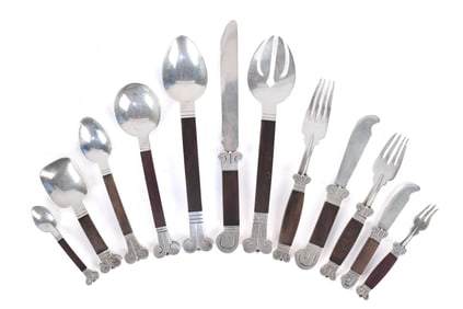 HECTOR AGUILAR STERLING FLATWARE SET, AZTEC PATTERN.