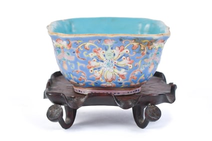 A LATE 19TH/EARLY 20TH C. CHINESE PORCELAIN BOWL.