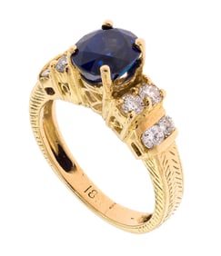 18K YELLOW GOLD 2.0 CT. SAPPHIRE & DIAMOND RING.