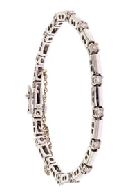 14K WHITE GOLD DIAMOND BRACELET.