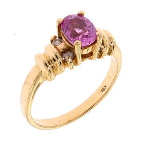 18K GOLD PINK SAPPHIRE & DIAMOND RING.