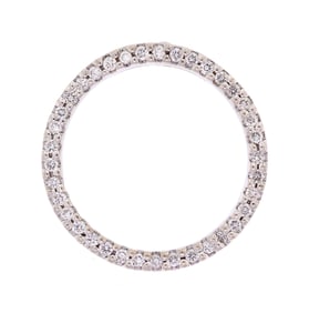 ROBERTO COIN 18K GOLD DIAMOND CIRCLE PENDANT.