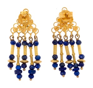 18K GOLD FACETED LAPIS DANGLE EARRINGS.