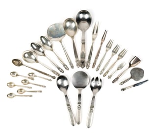 ASSORTED GEORG JENSEN STERLING FLATWARE.