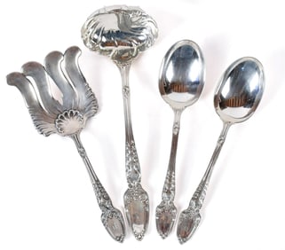 FOUR TIFFANY STERLING BROOM CORN SERVING PIECES.