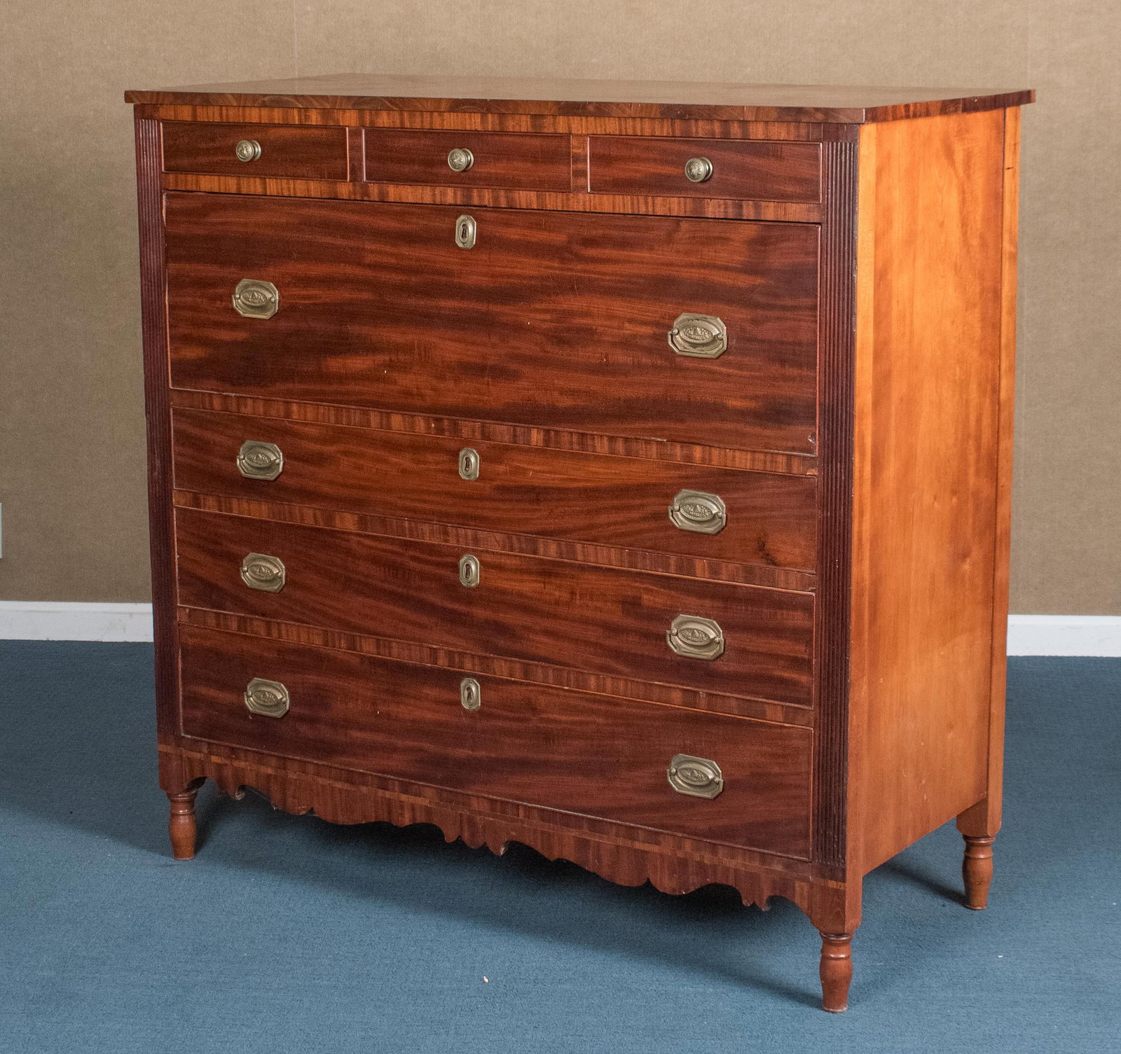 19TH C. SHERATON MAHOGANY CHEST. (1 of 10)