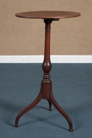 ANTIQUE MAHOGANY CANDLE STAND.
