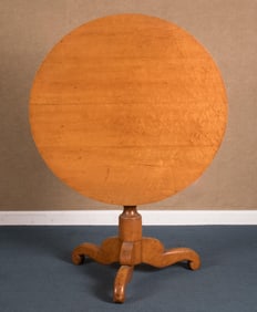 ANTIQUE BIRDSEYE MAPLE TEA TABLE.