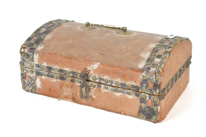 19TH C. ANTIQUE NEEDLEWORK PURSES IN BOX, 8 PCS.