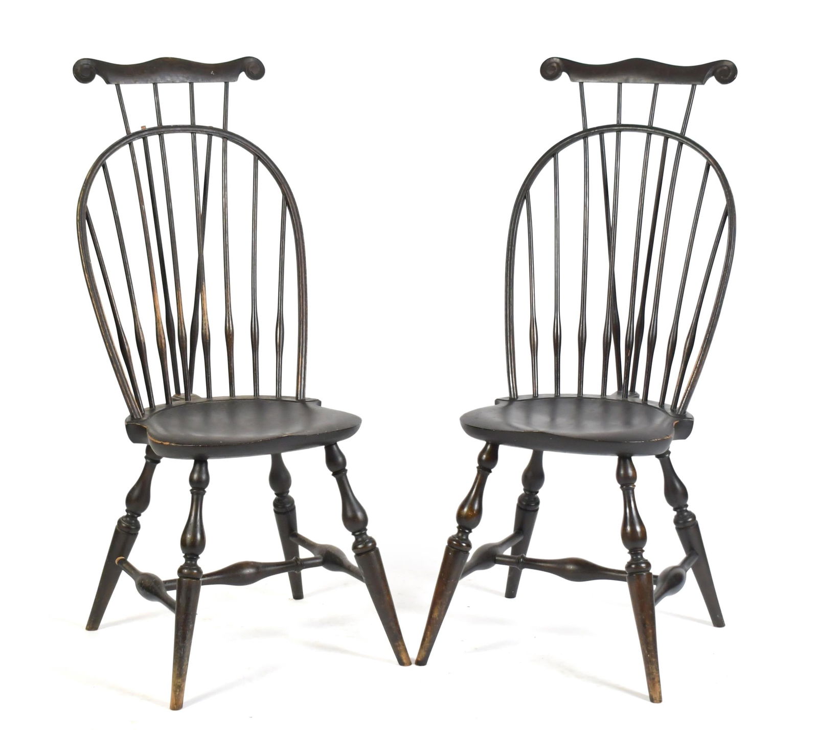 PR WALLACE NUTTING PAINTED COMB-BACK CHAIRS.: Early 20th C. Wallace Nutting black-painted comb-back, bowed brace back side chairs, with pine seats, and vase and ring turned legs, paper labels under seat ”Wallace Nutting Trademark 333”
