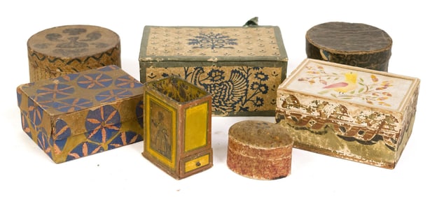 SMALL ANTIQUE WALLPAPER BOXES.