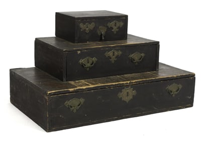 RARE 18TH C. NEW ENGLAND PAINTED HIGHBOY STEPS.