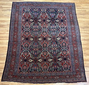 FINE ANTIQUE ORIENTAL ROOM SIZE RUG.