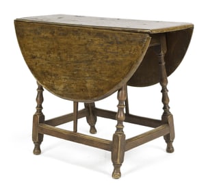 18TH C. NEW ENGLAND BUTTERFLY TABLE.