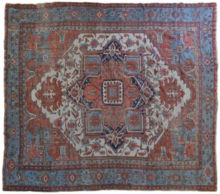 ANTIQUE ORIENTAL SERAPI ROOM SIZE RUG.