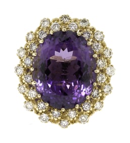 14K GOLD AMETHYST & DIAMOND COCKTAIL RING.