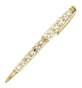 VINTAGE 18K GOLD WHITE ENAMEL PARKER PEN.