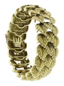 VINTAGE 18K GOLD BRACELET, FEATHER DESIGN.