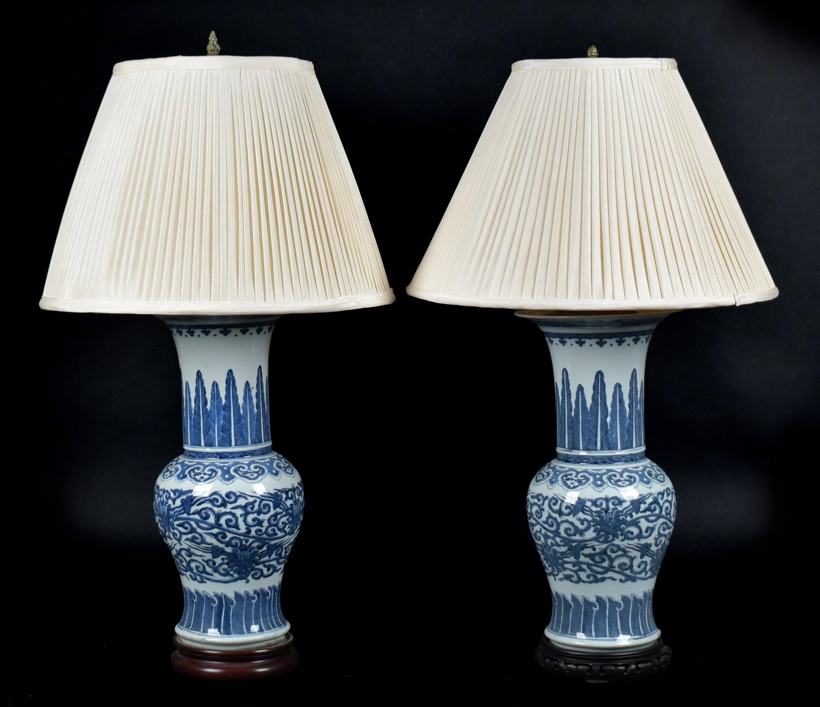 PR OF CHINESE BLUE AND WHITE PORCELAIN LAMPS. (1 of 17)