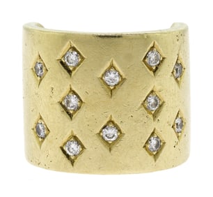 18K YELLOW GOLD & DIAMOND WIDE BAND.